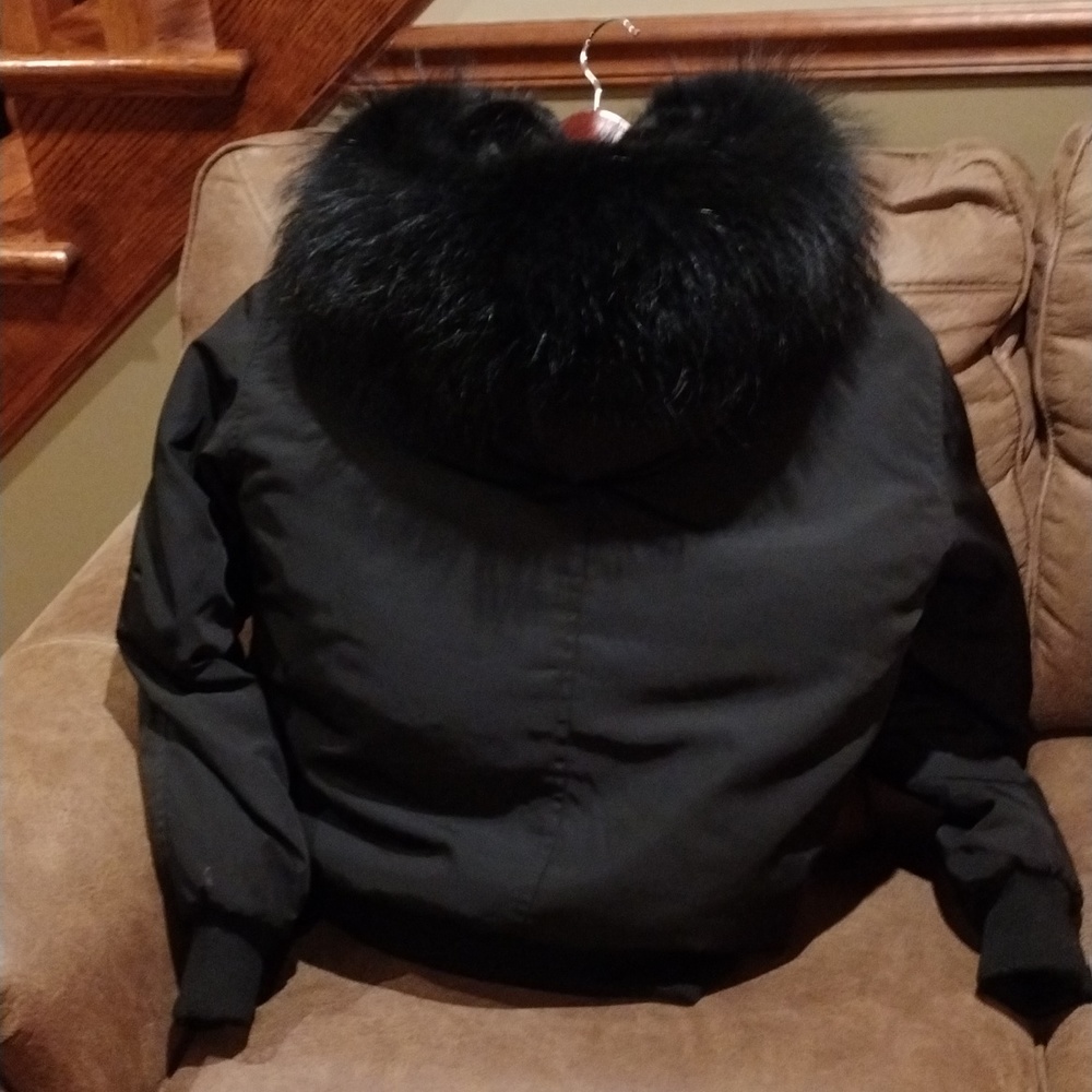 Woman's bomber coat - Picture 2 of 9